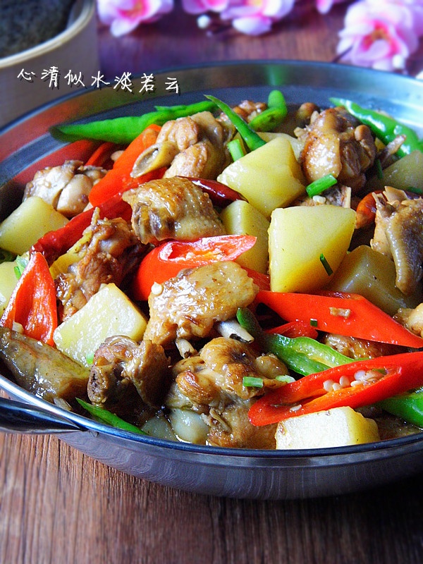 正宗大盘鸡做法_新疆大盘鸡食谱_新疆大盘鸡皮带面