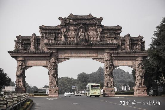 四川旅游攻略_川西旅游路线规划_成都华阳旅行社
