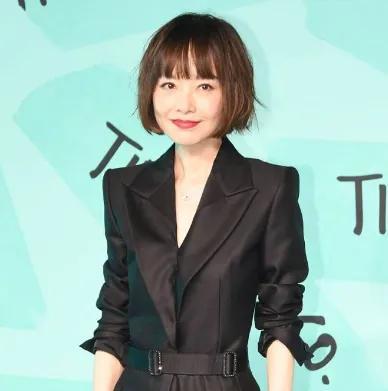 鲁豫 主持生涯 采访节目 电视名人_鲁豫 事业成功 主持人 晚年生活_张轶涵和鲁豫