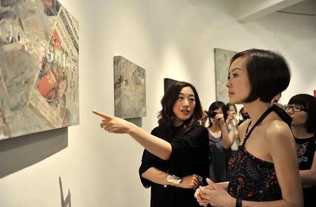 鲁豫 主持生涯 采访节目 电视名人_张轶涵和鲁豫_鲁豫 事业成功 主持人 晚年生活