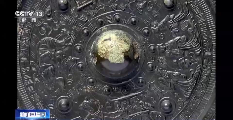 河南洛阳警方打击文物犯罪_铜镜的市场行情_昭君出塞铜镜一级文物倒卖案