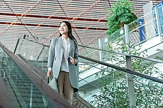 调整信贷结构优化风险防控_银行小微企业信贷风险控制_我国小微企业贷款风险与防范对策